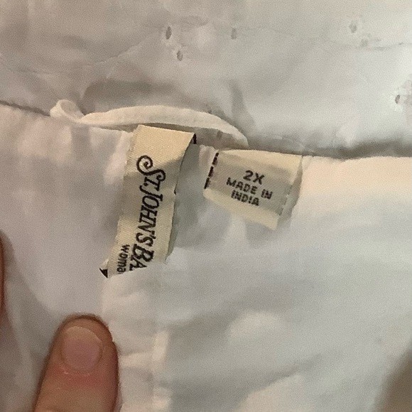 St John's Bay White Eyelet Blazer  size 2X - Picture 2 of 3